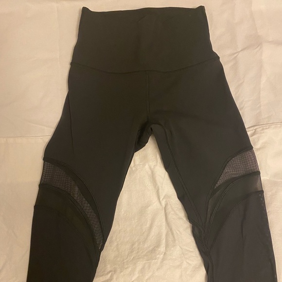 LULULEMON SPECIAL EDITION MESH LEGGINGS - Picture 5 of 9